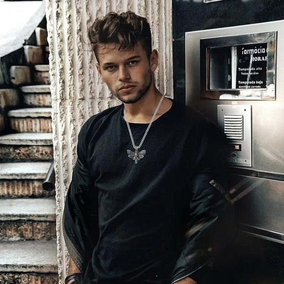 WWE Wyatt Family Bray Wyatt The Fiend Vintage Moth Necklace Pendant - Picture 6 of 12